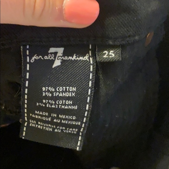 7 for all mankind shorts - Picture 3 of 4